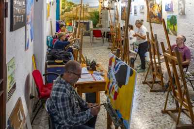 Bari, "Artisti in Bottega": da 25 anni nel rione San Pasquale c'� un rifugio per aspiranti pittori